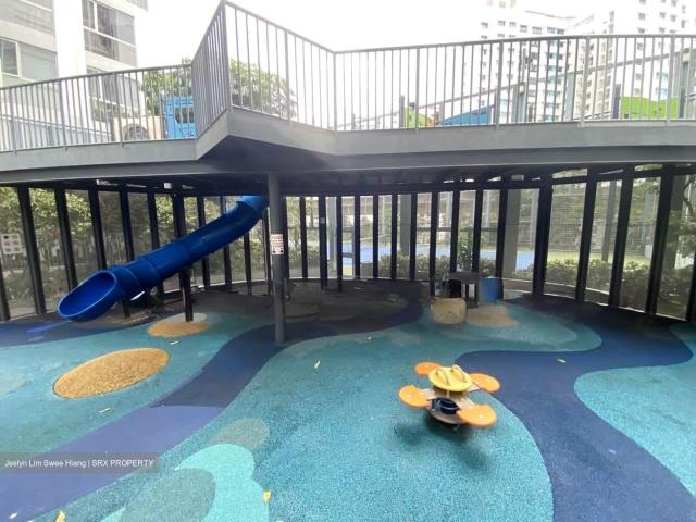Flo Residence D19, Condominium