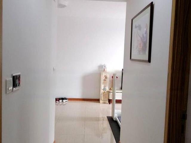 Flo Residence D19, Condominium