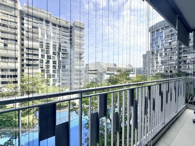 Flo Residence D19, Condominium