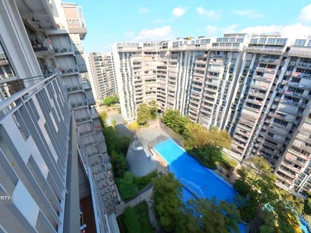 Flo Residence D19, Condominium