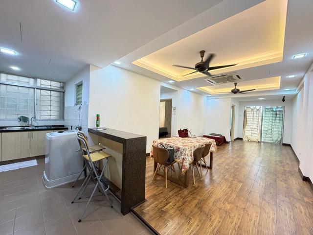 FLOAN FREEHOLD RENOVATE Nilam Puri Condominium Bandar Bukit Puchong