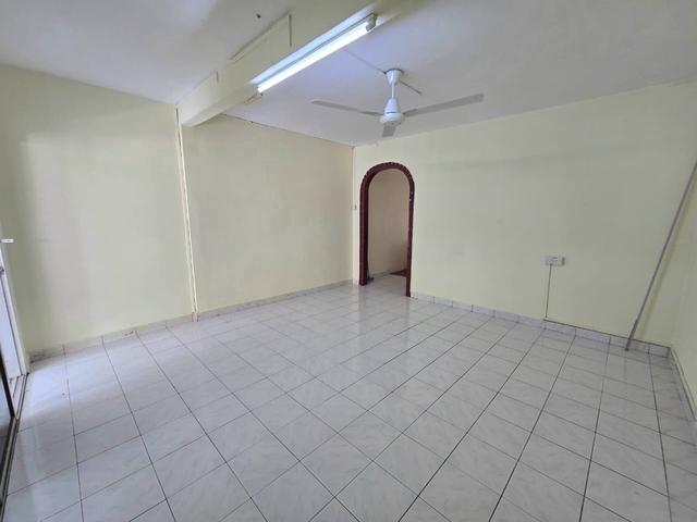 FLoan IExtended Kitchen Master Room 2 Sty Taman Bukit Kajang Baru