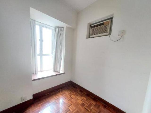 FLORA COURT 富來閣