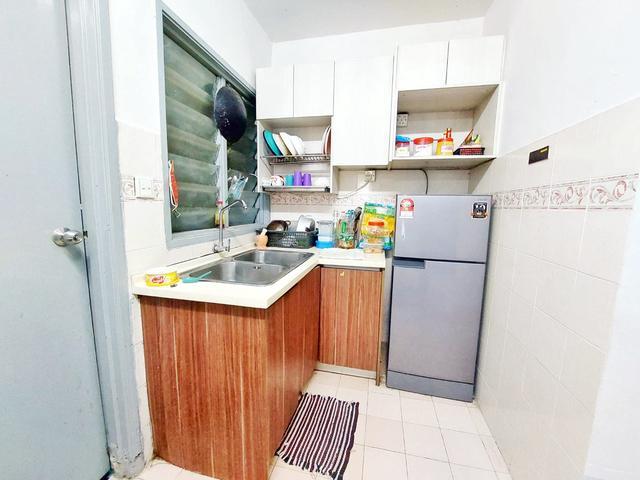 Flora Damansara Apartment Damansara Perdana Blok F with 5 Room