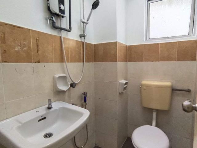 Flora Damansara Lelaki Single Room Available Fully Furnished Block H