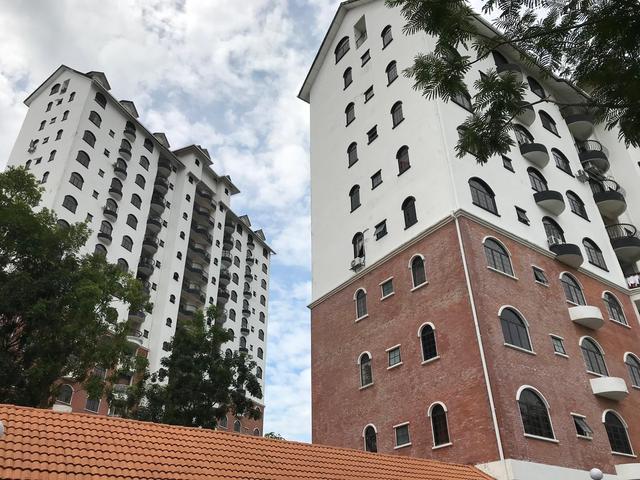 Flora Green high floor good unit number for Sell