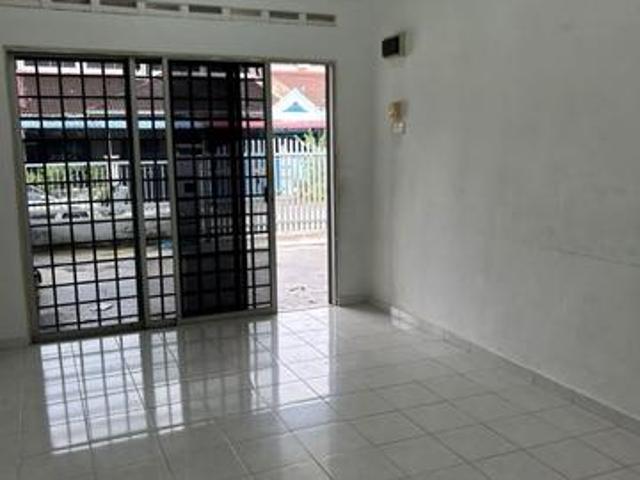 Flora Heightmasai single storey terrace house rumah murah extended