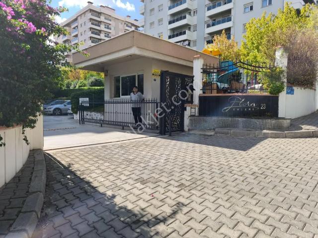 Flora Sitesi 7/24 Güvenlikli Ebeveyn Banyolu Lüx Daire