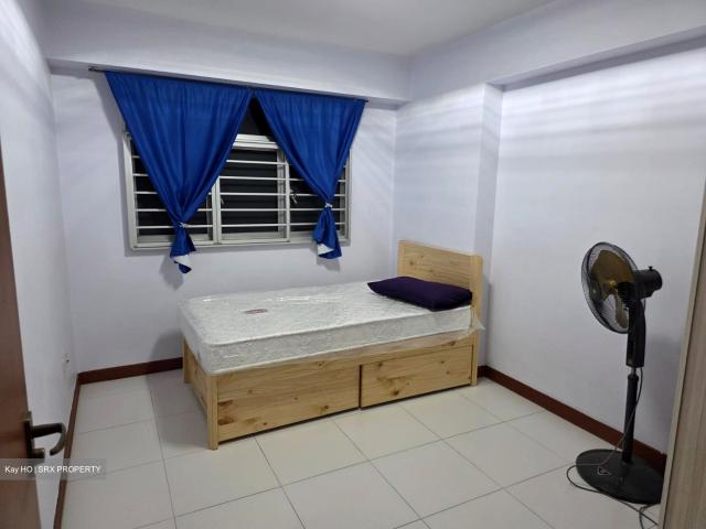 Floral Spring @ Yishun. HDB 4 Rooms