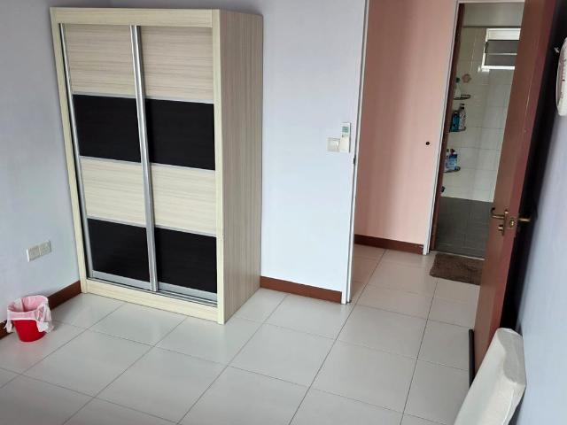 Floral Spring @ Yishun. HDB 4 Rooms