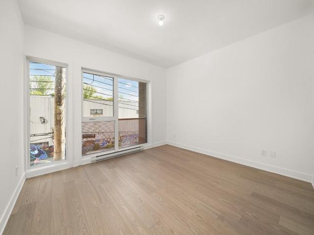 Florence Condo Rentals 2 Bedroom Apartment for Rent at 2402 Rue Florian, Montréal, QC H2K 2P5 Sainte Marie
