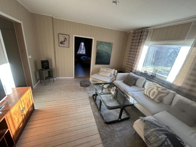 Florellvägen, Järbo