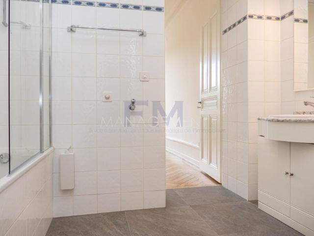 Florissant, Bvd des Tranchées, 4 pcs, 3rd floor, approx 90m2