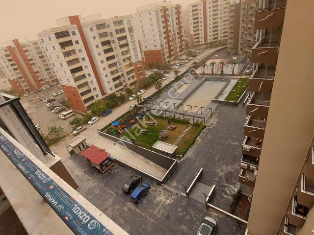 Florya Cennet'te Havuz Manzaralı Lüks 2+1 Kiralık Daire