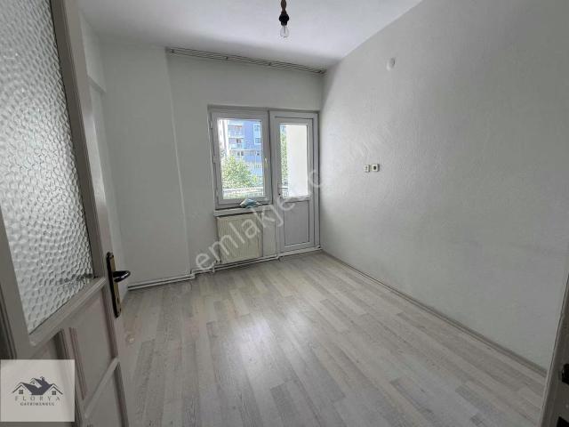 Florya Gayrimenkul Güvencesiyle Kiralık 3+1 Ara Kat Daire