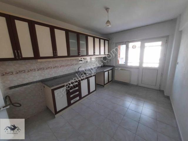Floryadan Selçukbeyde Fırsat 3+1 Satılık Daire