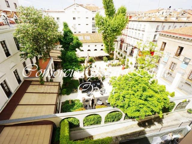 Flat Madrid Centro, Built Surface 101m 2, 2 Bedrooms, 2 Bathrooms, Lift, Urbanizacion, All Exterior
