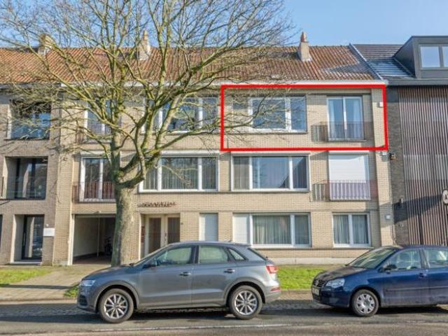 Flat met 2 slp + mogelijke garage, nabij centrum Brugge