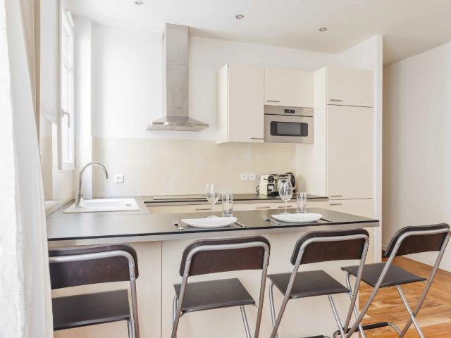 Flat near La Villette, Paris Amsterdam Apartments for Rent