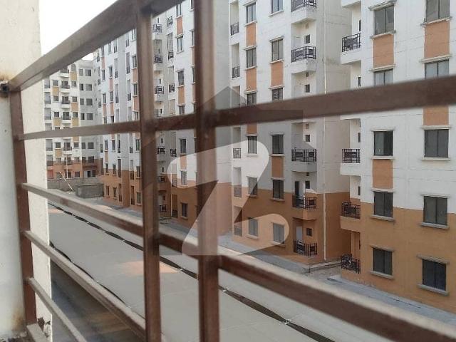 Flat Of 1496 Square Feet Available In I 16/3