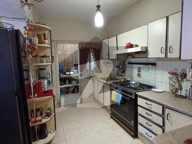 Flat Of 1935 Square Feet Is Available In Contemporary Neighborhood Of Rufi Lake Drive Apartments