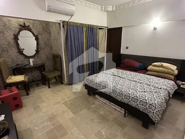 Flat Of 1000 Square Feet Is Available For sale In Rahat Commercial Area