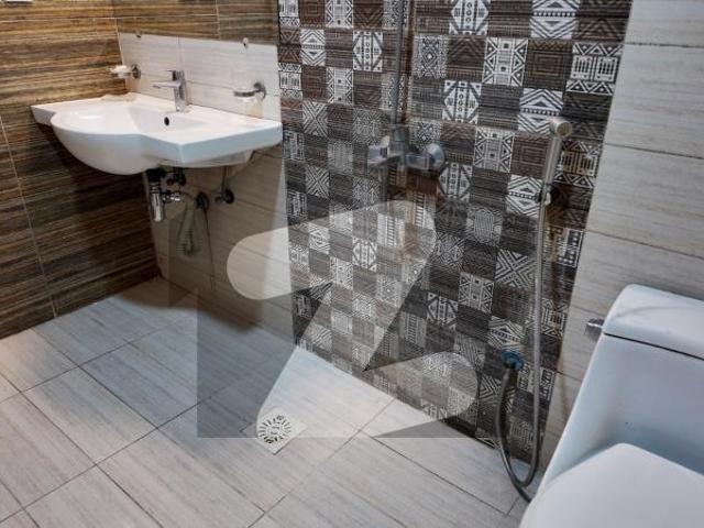 Flat Of 10 Marla Available In Askari 11 Sector B Apartments