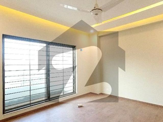 Flat Of 10 Marla Is Available In Contemporary Neighborhood Of Askari 11 Sector D