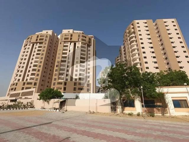 Flat Of 1200 Square Feet Is Available In Contemporary Neighborhood Of University Road