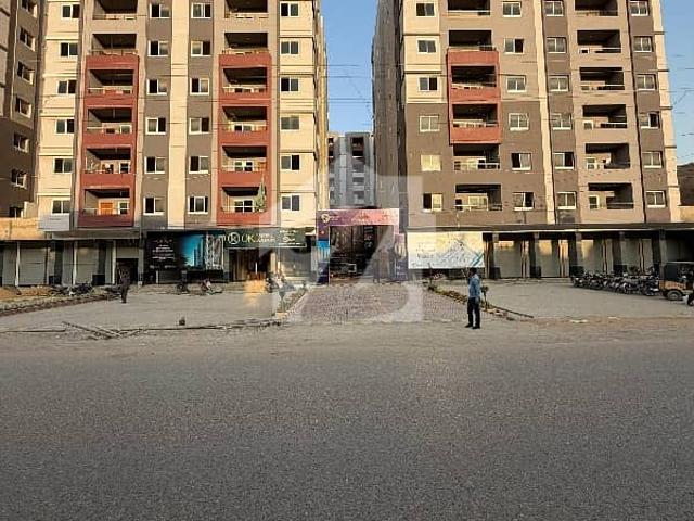Flat Of 1250 Square Feet Is Available In Contemporary Neighborhood Of Suparco Road