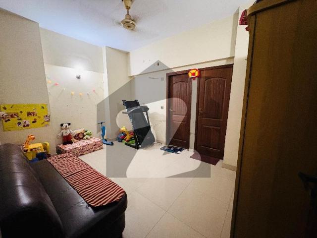 Flat Of 1310 Square Feet In Gulshan e Iqbal Block 2 For rent Gulshan e Iqbal Block 2