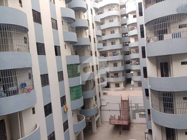 Flat Of 550 Square Feet Is Available For Sale In Daniyal Residency