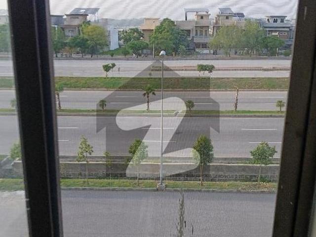 Flat Of 500 Square Feet In Bahria Town Phase 8 Sector E 1 For Rent Bahria Town Phase 8