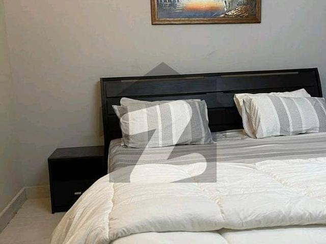 Flat Of 800 Square Feet Is Available For rent