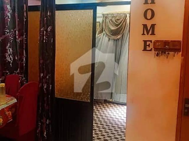 Flat Of 950 Square Feet In Gwalior Cooperative Housing Society Is Available