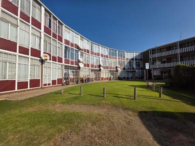 flat on the market in kempton park e.