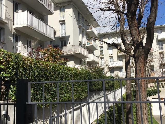 Location Appartement Mail Benoît Frachon, Aubervilliers