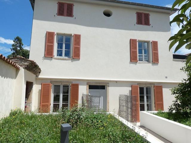 flat at Avenue Georges Clemenceau, Oullins