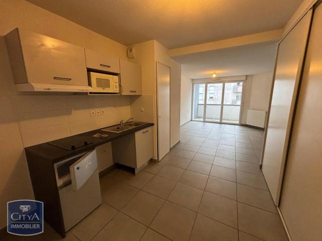 flat at Boulevard Henri Gaussen, Toulouse