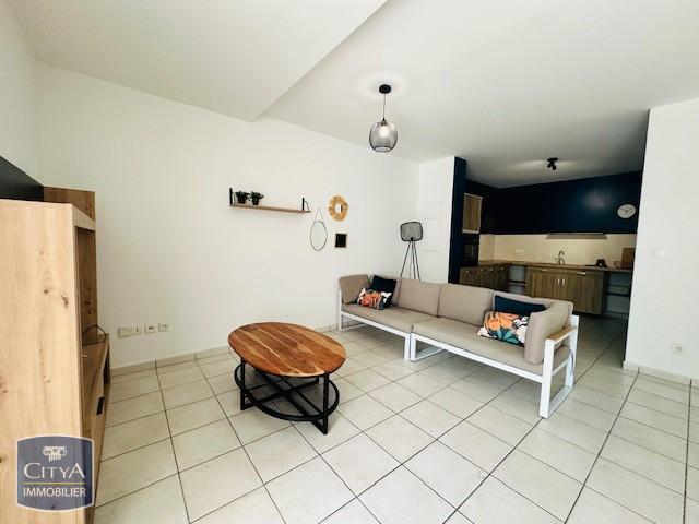 flat at Chemin Crève Coeur, Saint Paul