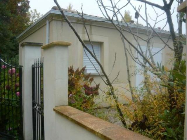 flat at Place Pey Berland, Bordeaux