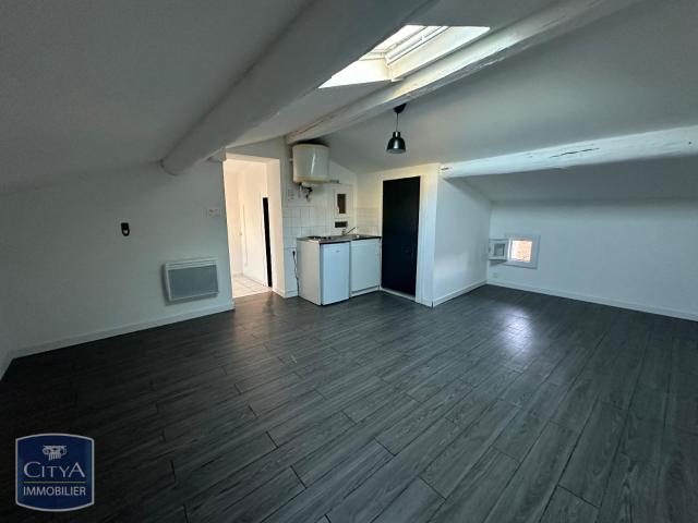 flat at Rue Vincent Faïta, Nimes