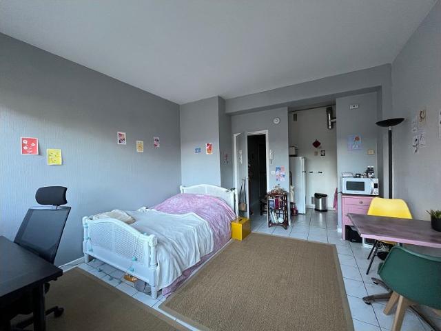 flat at Rue Des Stations, Lille