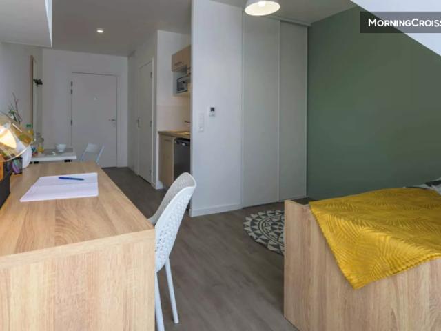 flat at Rue du 19 Mars 1962, Clichy