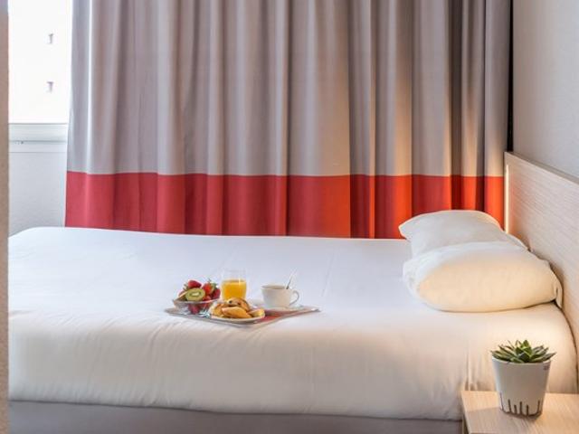 flat at Rue Franc Lapeyre, La Rochelle