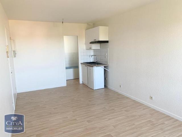 flat at Rue Jean Perrin, Niort