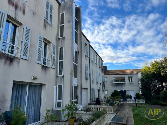 flat at Ruelle du Bastion, Saintes