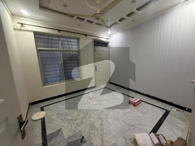 Flat Ava For Rent at Asghar mall Road Satellite Town