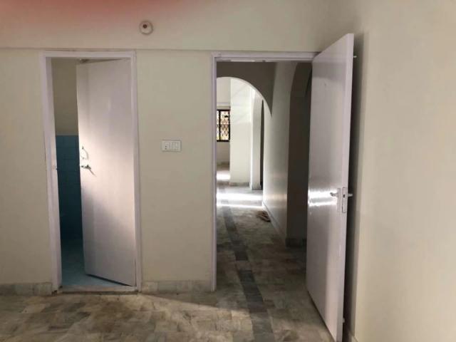 Flat available for Rent. Asma Garden Karachi Abul Hassan Isphani Road ID 29361