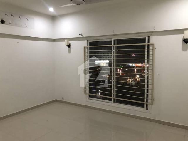 Flat Available For Rent At Shahrah E Faisal